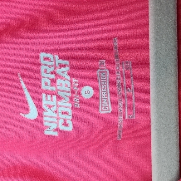 NIKE Pro Combat Compression Women's Running Top - Picture 5 of 7